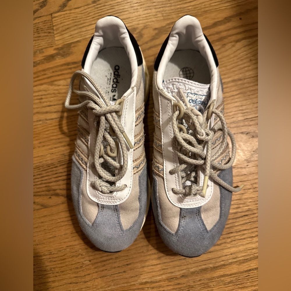 adidas Retropy E5 Violet 6W Women’s Sneaker